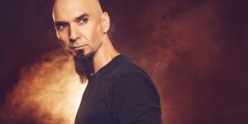 CARLOS ESCOBEDO LANZA SU NUEVO SINGLE «SOLITUD»