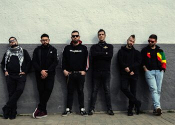 NO KONFORME: “RAYO KE NO CESA”,EL NUEVO LATIDO REBELDE DE VALLEKAS YA ESTÁ DISPONIBLE