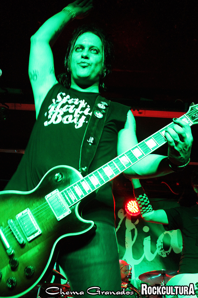 STAR MAFIA BOY + MALASUNTO. SALA GRUTA 77. MADRID