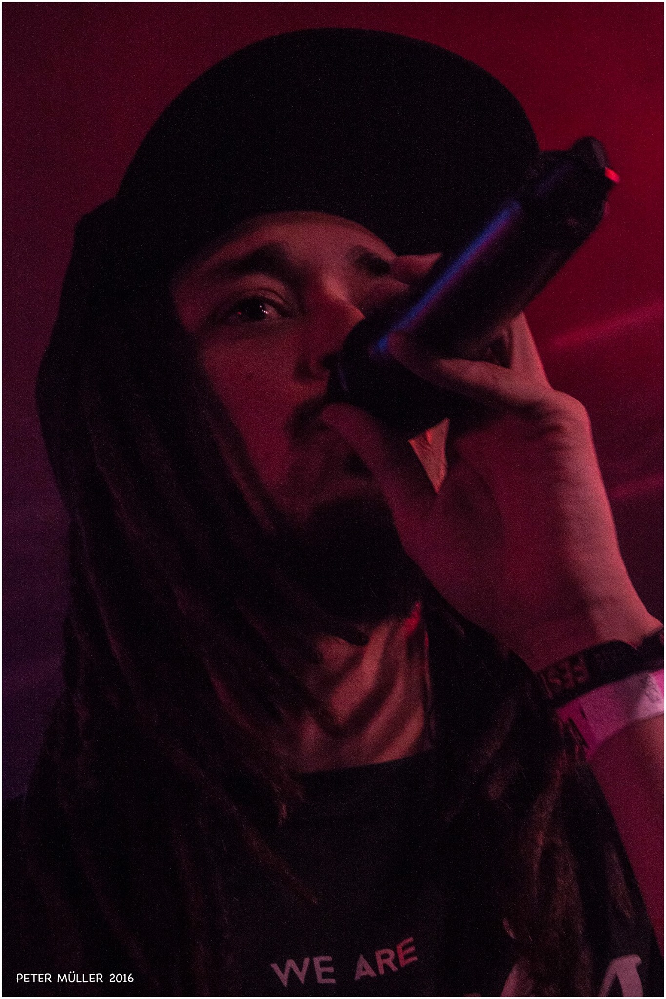 LA RAÍZ + AUXILI. SALA PENÉLOPE. MADRID