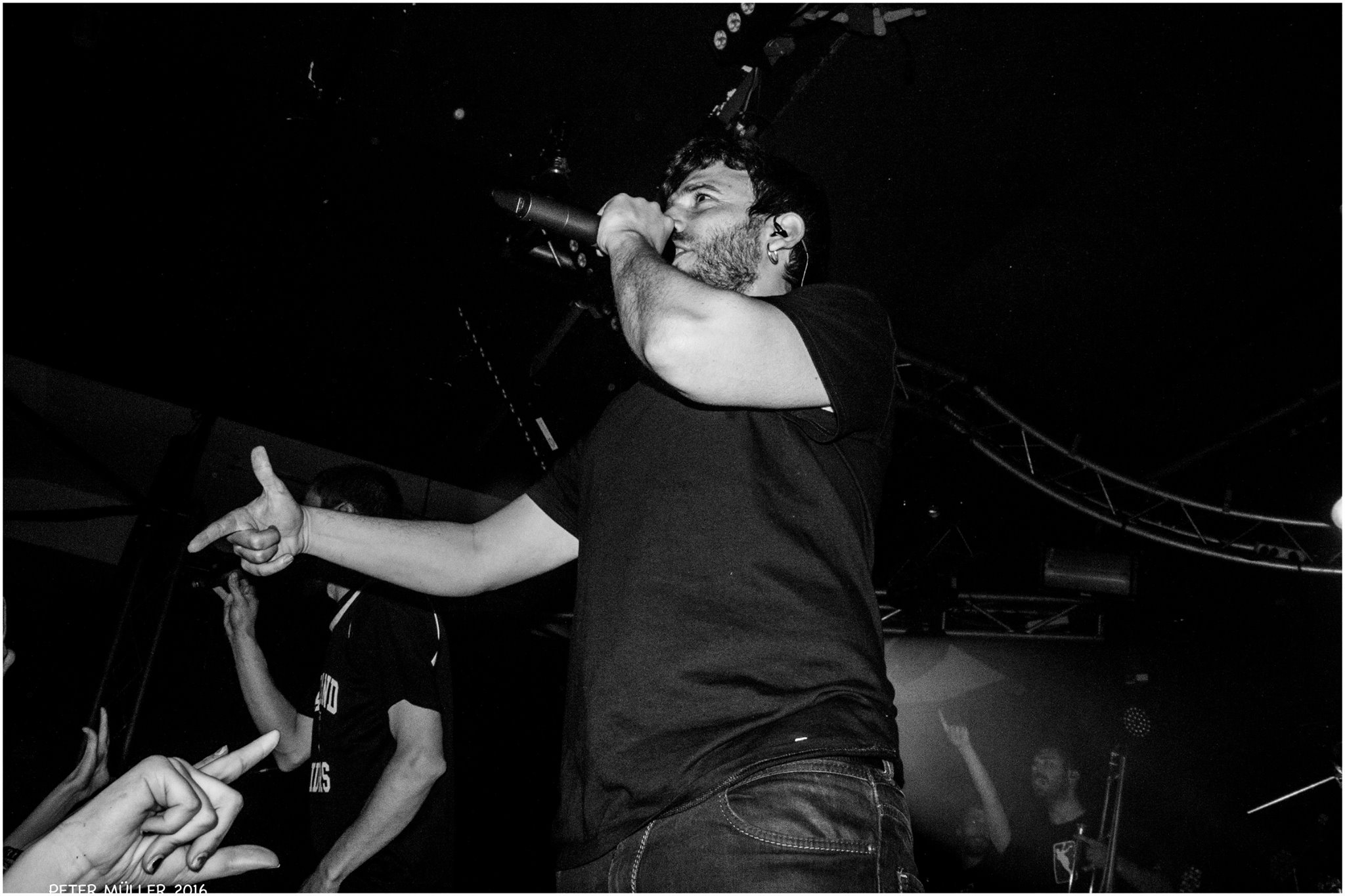 LA RAÍZ + AUXILI. SALA PENÉLOPE. MADRID