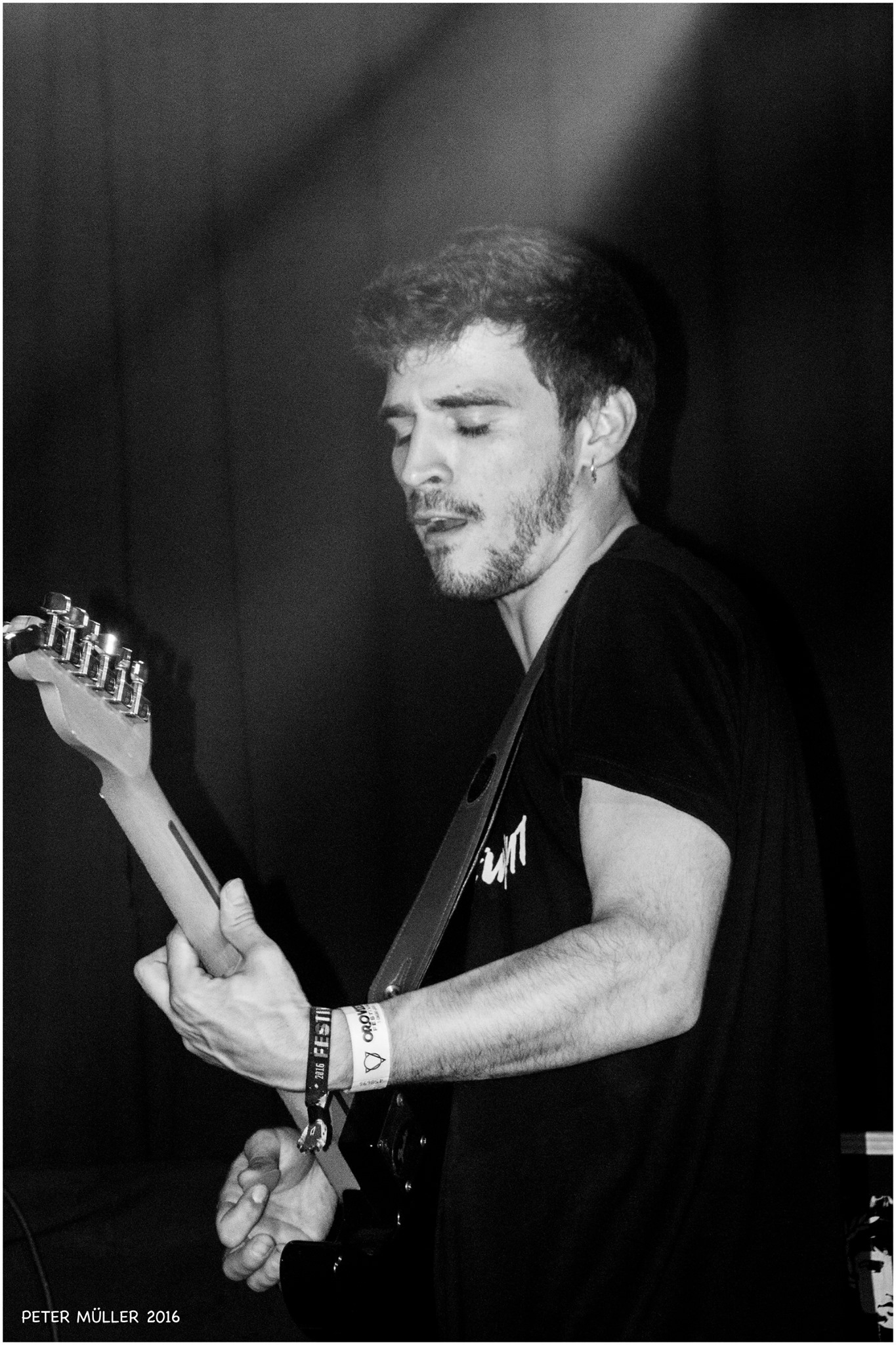 LA RAÍZ + AUXILI. SALA PENÉLOPE. MADRID