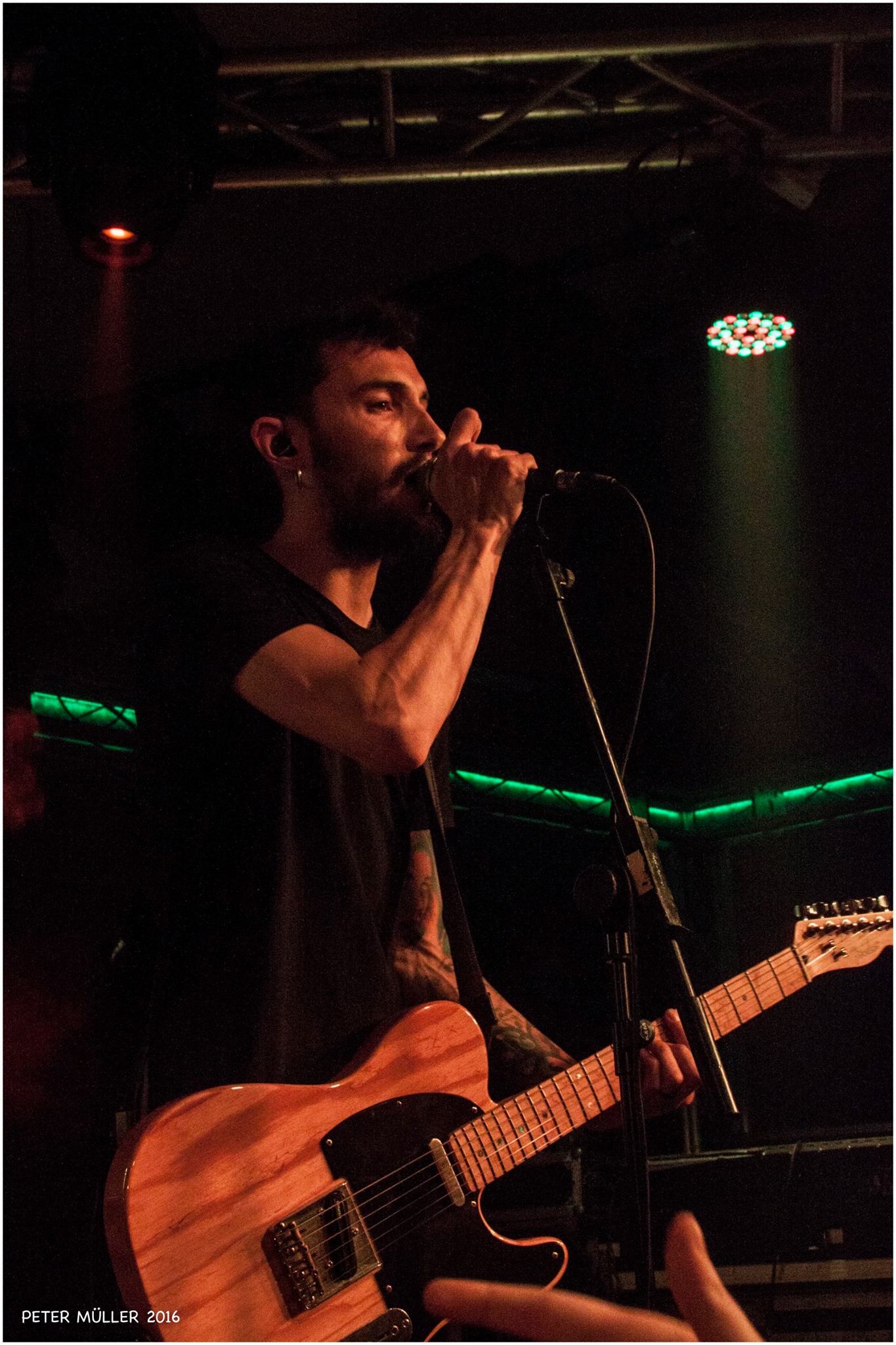 LA RAÍZ + AUXILI. SALA PENÉLOPE. MADRID