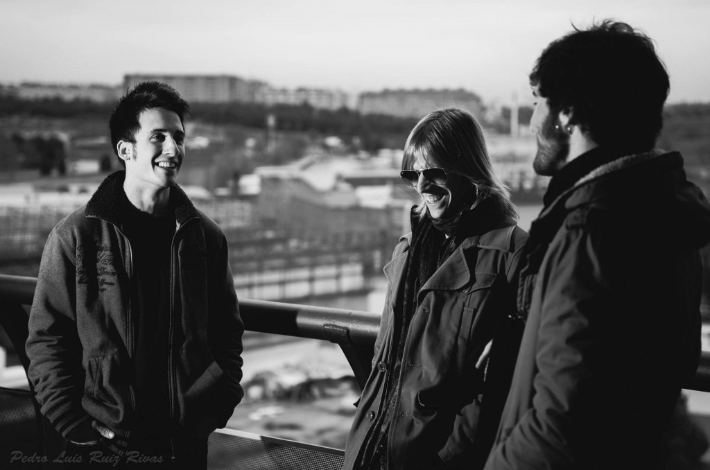 MISS AMANDA JONES NOS PRESENTAN SU NUEVO VÍDEOCLIP «AFLOJA Y TIRA