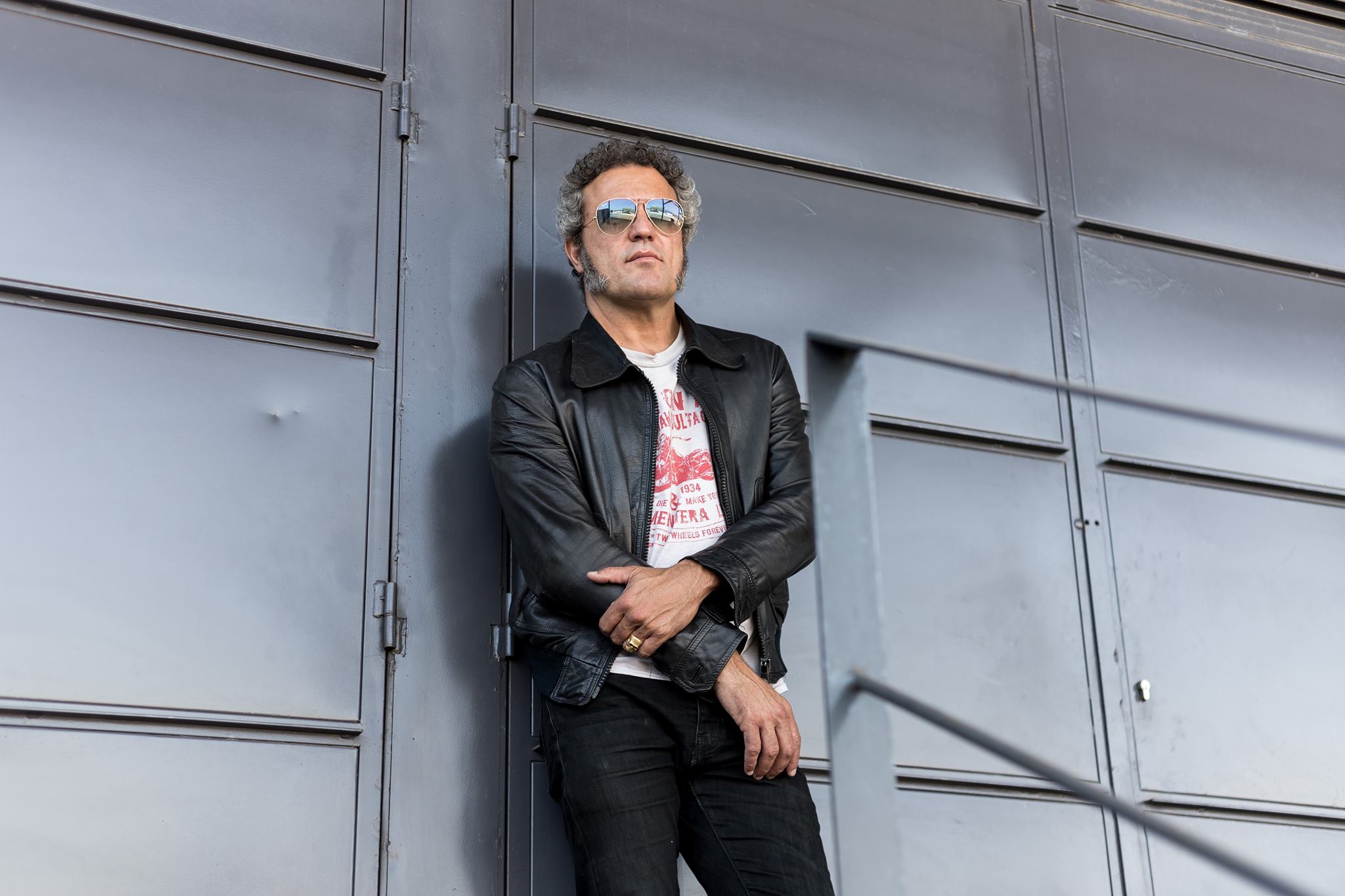 TARQUE (MCLAN) NOS PRESENTA EL SINGLE DE SU TRABAJO EN SOLITARIO, «AHORA Y EN LA HORA»