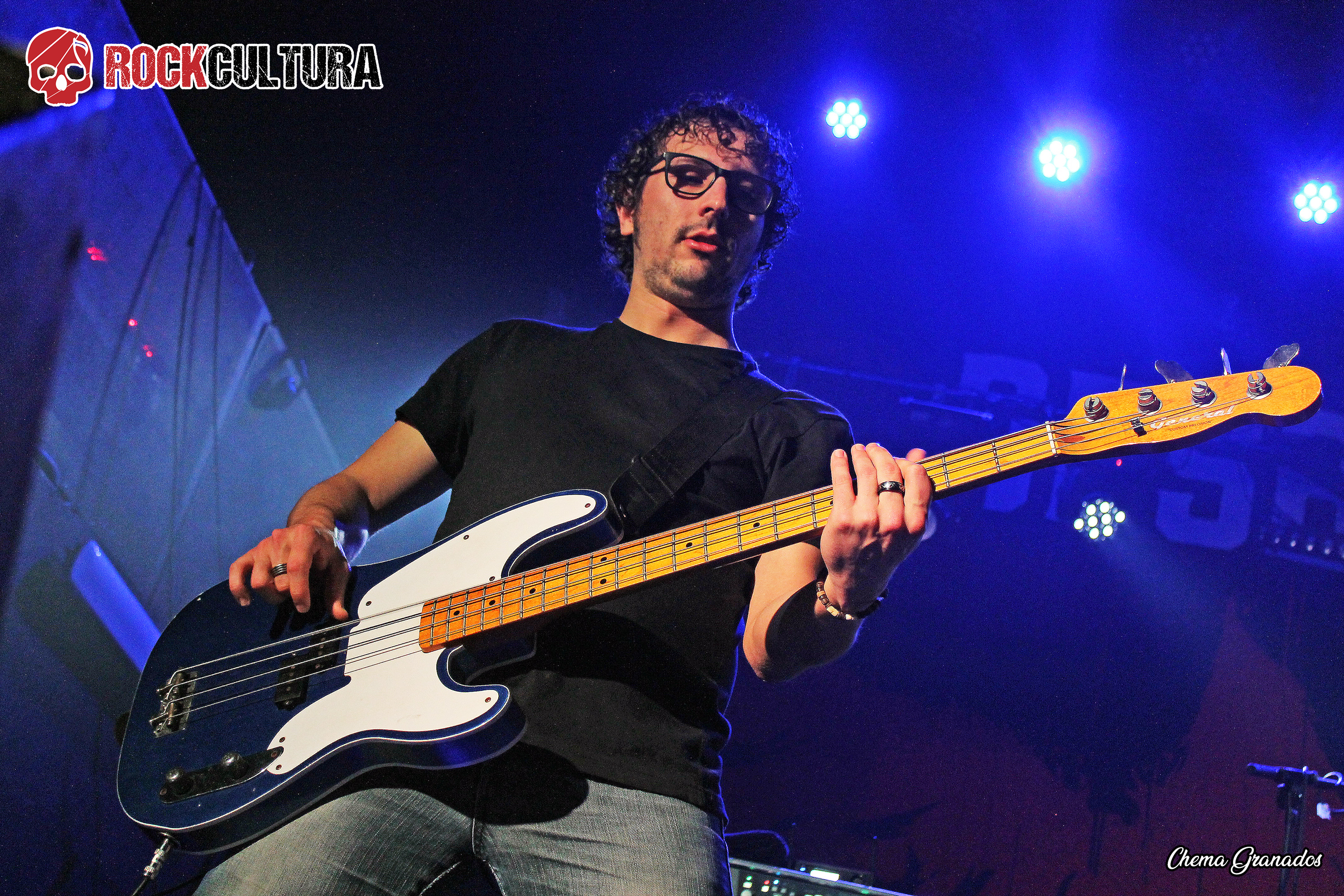 LA DESBANDADA + DISTRITO ROJO. SALA CARACOL. MADRID