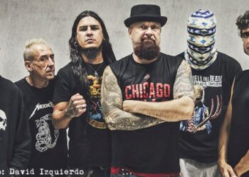 DEF CON DOS PRESENTA SU NUEVO SINGLE «¿IA O ESTUPIDEZ HUMANA?»