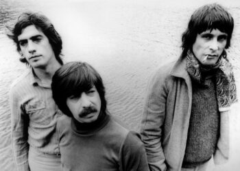 TRIANA PUBLICA UNA REEDICIÓN DEL MÍTICO ÁLBUM «EL PATIO»