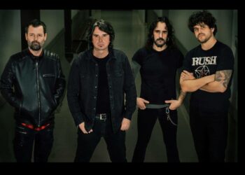 LA BANDA DE HEAVY METAL LATZEN HA VUELTO A SUS RAÍCES CON SU DISCO «DENBORAREN ORBAINAK»