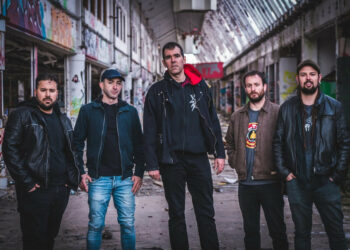 VUELKO LANZA SU NUEVO VIDEOCLIP «LEVÁNTATE»