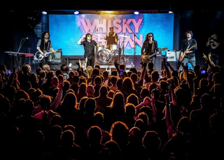 WHISKY CARAVAN ESTRENAN EL VÍDEO EN DIRECTO DE “AVENIDAS” GRABADO EN MADRID