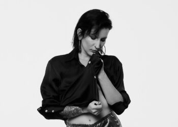 NEUS FERRI ACABA DE PUBLICAR SU ÚLTIMO ÁLBUM «MALA YERBA»