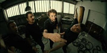 RODRIGO MERCADO Y CALLAHAN JUNTOS EN EL SINGLE «MÁS AMEBAS QUE POETAS»